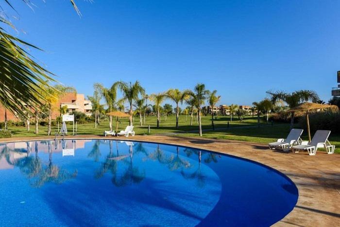 Luxury 2 Bedrooms Appartement *