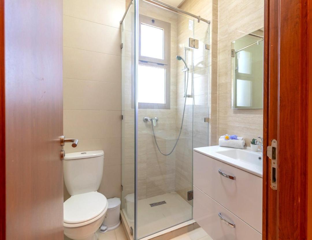 Luxury 2 Bedrooms *